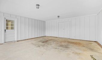 18 Rollins Pl, Atmore, AL 36502