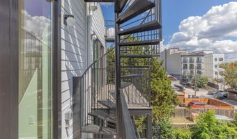 722 KENYON St NW A, Washington, DC 20010