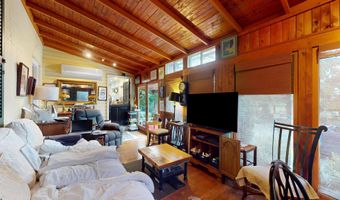 40 N Shore Rd, Absecon, NJ 08201