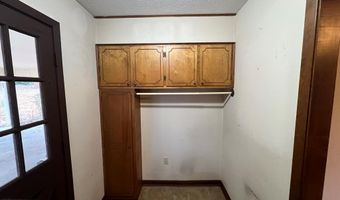 222 Pine Ln, Batesville, MS 38606