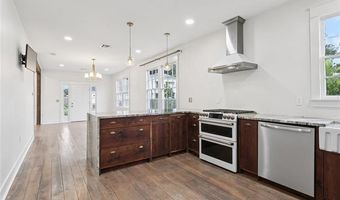 816 LEBEAU St, Arabi, LA 70032