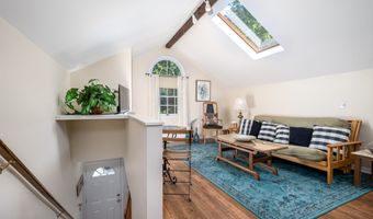 53 Huckleberry Hill Rd, Brookfield, CT 06804