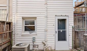 846 WOODWARD St, Baltimore, MD 21230