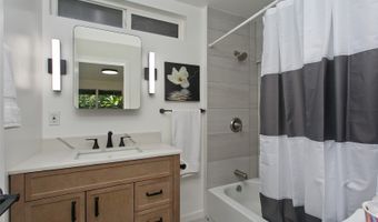 2419 St Louis Dr, Honolulu, HI 96816