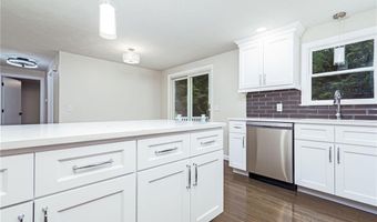 14 Partridge Dr, Exeter, RI 02822
