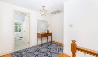 60 Old Wood Rd, Avon, CT 06001