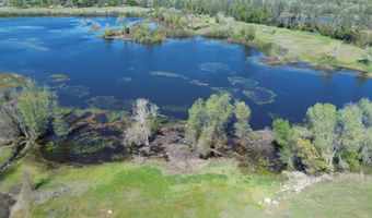 19300 Latona Rd, Anderson, CA 96007