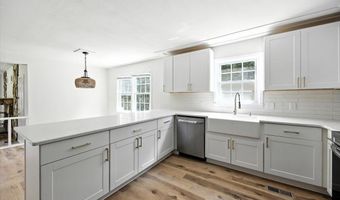 1220 Beaver Oaks Dr, Macon, GA 31029