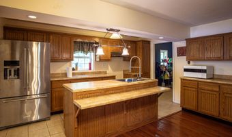800 Pond Lick Rd, Annville, KY 40402