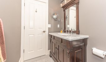 2570 Andrew Thomas Trl, Ann Arbor, MI 48103