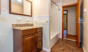 16 Pennsylvania Ave, Jamestown, RI 02835