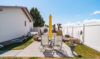 1459 S Windsor Dr, Ammon, ID 83406