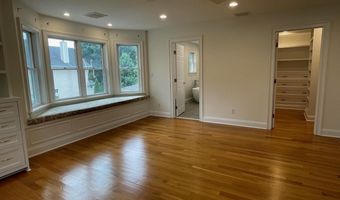 34 Suburban Ave, Cos Cob, CT 06807