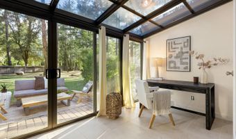 1050 White Cottage Rd N, Angwin, CA 94508