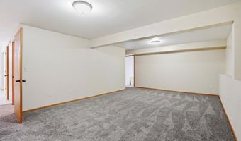 407 Summit St, Belle Fourche, SD 57717