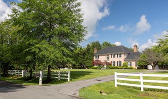 8809 SAUNDERS Ln, Bethesda, MD 20817