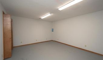918 King St, Baldwin City, KS 66006