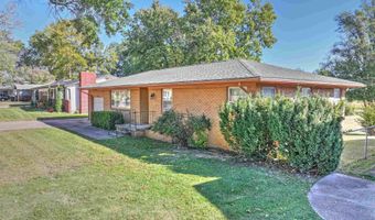 2202 Edgemont Dr, Arkansas City, KS 67005