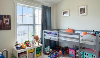 2856 RIDINGTON Rd, Ann Arbor, MI 48105