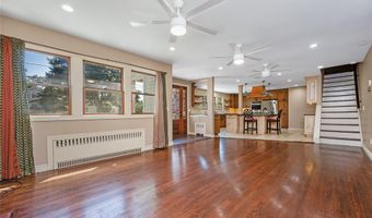 51 Bayside Ave, Amityville, NY 11701