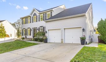 14 Brittany Dr, Bayville, NJ 08721