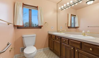 140 Kenyon, Algonac, MI 48001