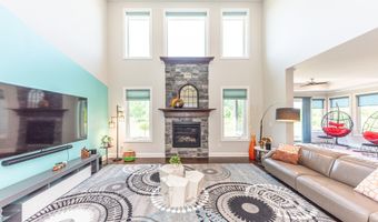 2376 Westbrooke Cir S, Ann Arbor, MI 48105