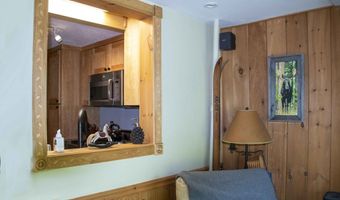 11 N Shore Rd, Chester, NH 03036