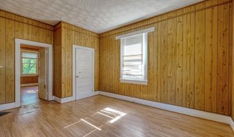 8120 2nd St, Boiling Springs, SC 29316