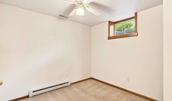 1110 Sandalwood Ct SW, Altoona, IA 50009