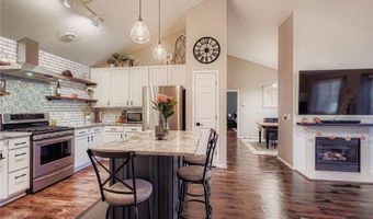 6887 Folkestone Rd 712, Apple Valley, MN 55124