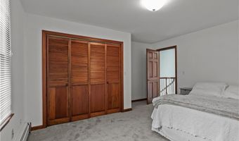 17 Basswood Dr, Bristol, RI 02809