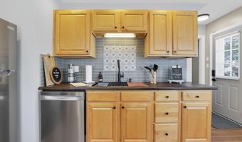 142 N Kellner Rd, Columbus, OH 43209