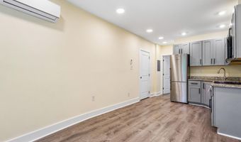 1821 T St NW, Washington, DC 20009
