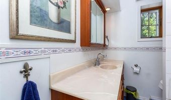 8911 Manor Ave, Allen Park, MI 48101