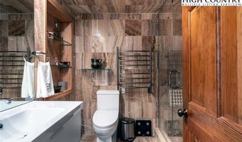 45 Dunvegan Rd, Banner Elk, NC 28604
