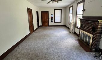 986 S East St #A, Amherst, MA 01002