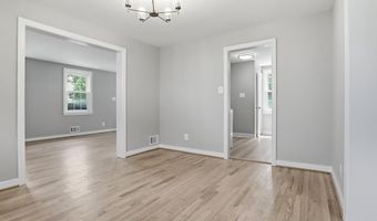 934 N LONGFELLOW St, Arlington, VA 22205