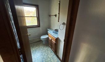 131 Berlin St, Barre, VT 05641