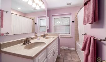 446 Adaway Ave SE, Ada, MI 49301