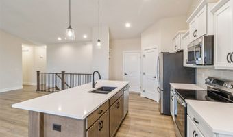 4407 NE 8th St, Ankeny, IA 50021