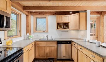 520 Isaac Ln, Bellvue, CO 80512