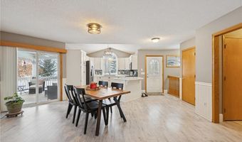 135 Hunters Path, Annandale, MN 55302