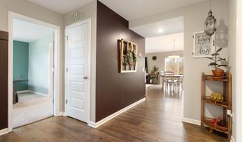 10902 Woodedge Dr, Allendale, MI 49401