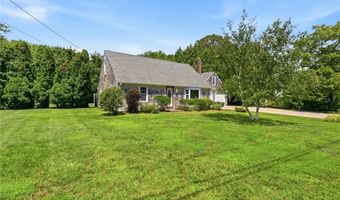 6 Lakewood Dr, Narragansett, RI 02882