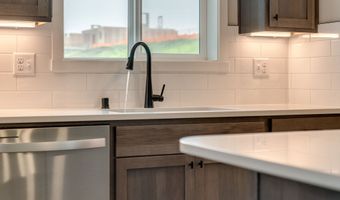 650 NW 28TH St, Battle Ground, WA 98604