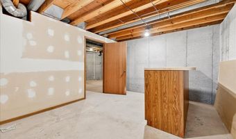 291 Oak Path Ct, Ballwin, MO 63011