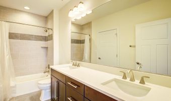 1107 S WALTER REED Dr 302, Arlington, VA 22204