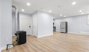 152 Washington St, Central Falls, RI 02863