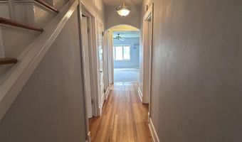 1207 8th St, Aurora, NE 68818